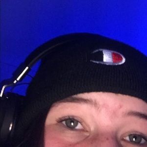 Meet your Posher, Ella